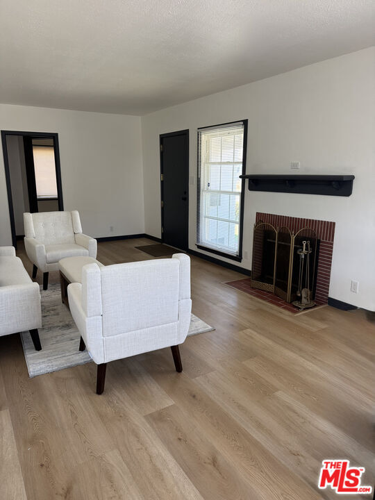 9829 S 7th Ave in Inglewood, CA - Building Photo - Building Photo