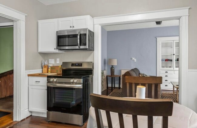 41 Burbank St, Unit 3 in Lewiston, ME - Building Photo - Building Photo