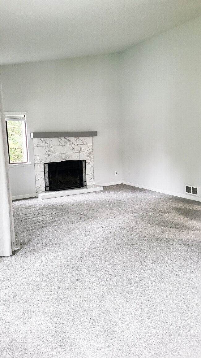 11711 100th Ave NE in Kirkland, WA - Building Photo - Building Photo