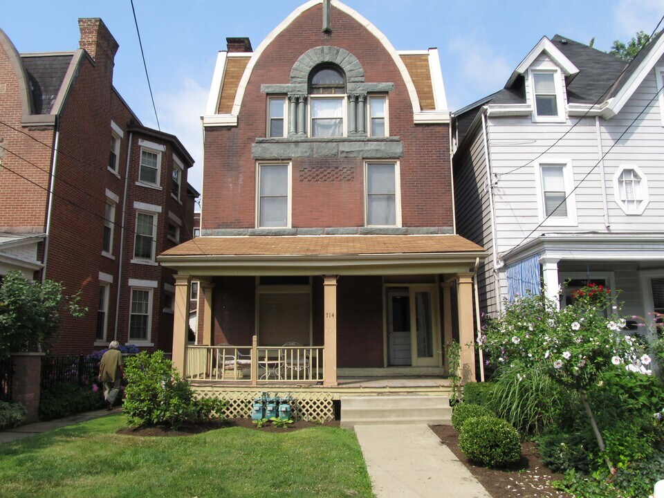 714 Maryland Ave in Pittsburgh, PA - Building Photo