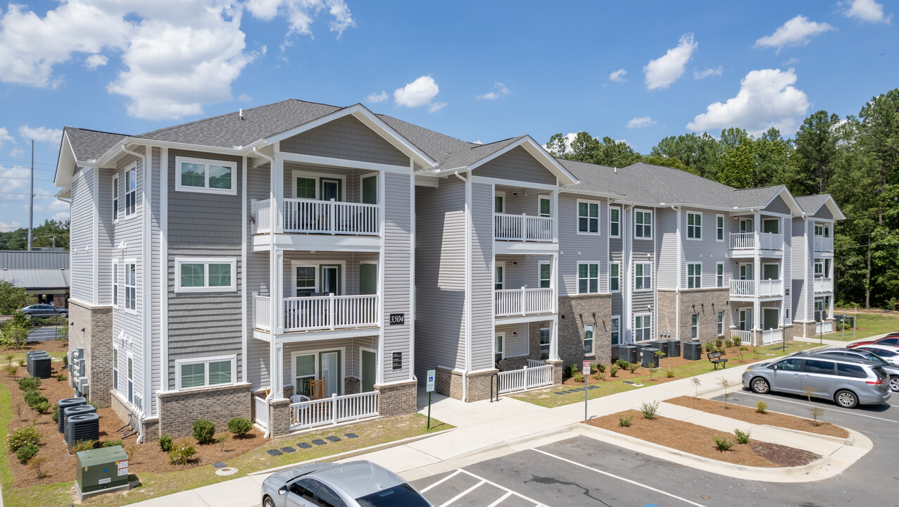 Lafayette Park Apartments in Fayetteville, NC - Building Photo