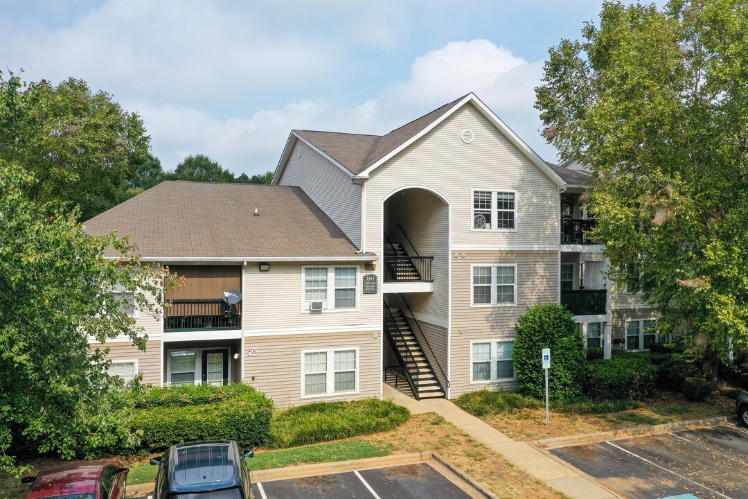 Avana Reserve in Matthews, NC - Building Photo