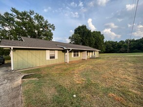 11 Glenda Dr in Cave Spring, GA - Building Photo - Building Photo
