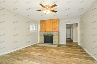 9947 Lark Ave in St. Louis, MO - Building Photo - Building Photo