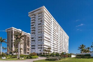 1200 S Ocean Blvd in Boca Raton, FL - Building Photo