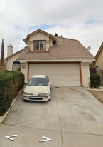 11958 Weeping Willow Ln in Fontana, CA - Building Photo