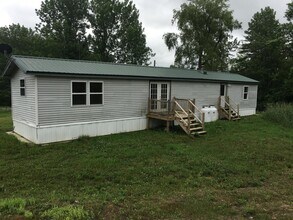 411 Monroe Rd in Winterport, ME - Building Photo - Building Photo