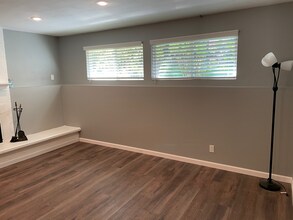 4713 61st Ave W in University Place, WA - Building Photo - Building Photo