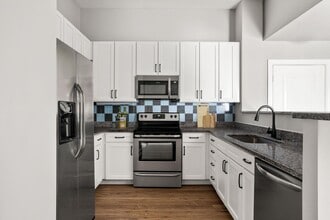 SouthPark Morrison in Charlotte, NC - Building Photo - Building Photo