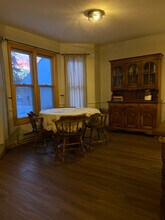 1709 Whitaker St in White Bear Township, MN - Foto de edificio - Building Photo