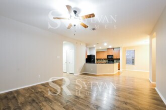 1052 Clove Hitch Dr in Georgetown, TX - Building Photo - Building Photo