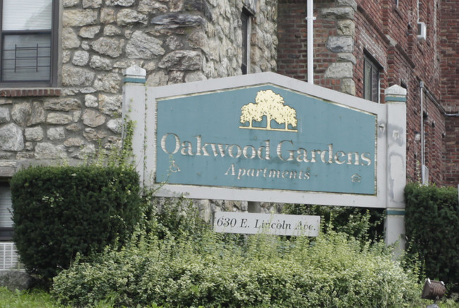 Oakwood Gardens in Mount Vernon, NY - Building Photo - Building Photo