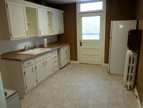 107 Center St, Unit 1 in Fayetteville, NY - Building Photo - Building Photo