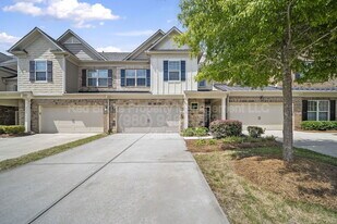 3129 Hartson Pointe Dr in Fort Mill, SC - Building Photo