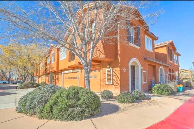 property at 601 Menaul Blvd NE