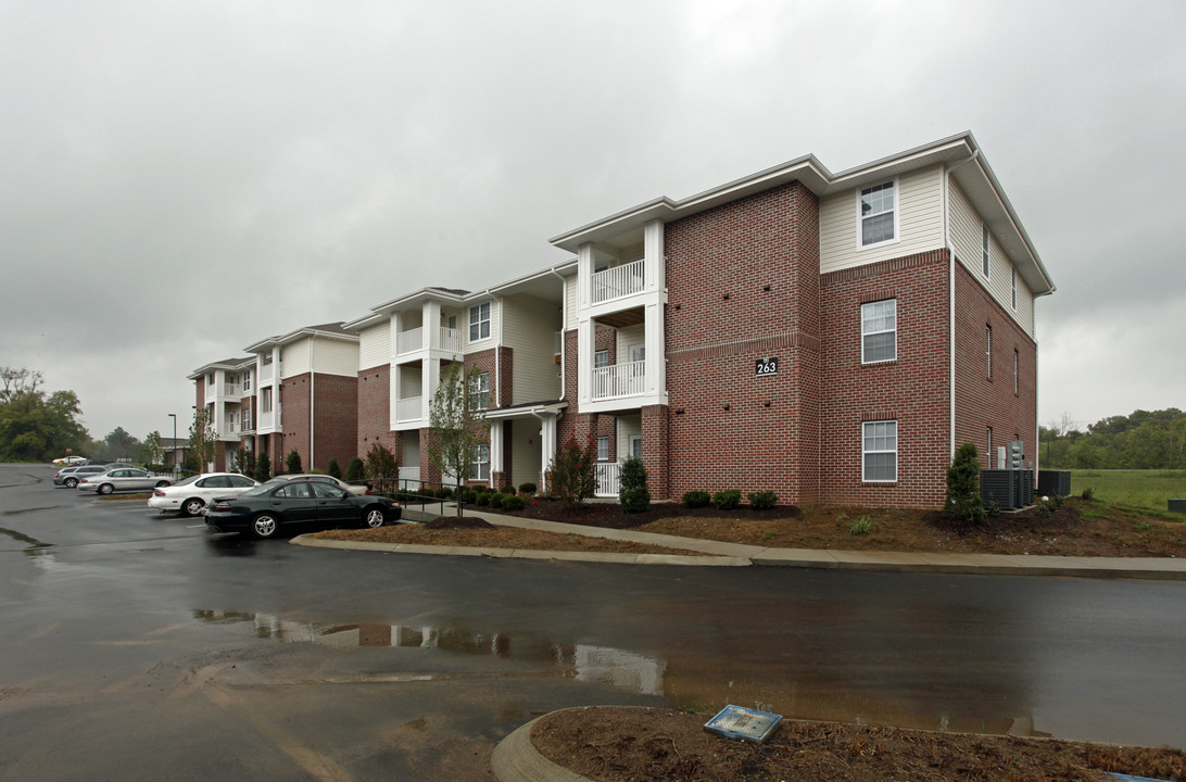 Gallatin Park Apartments in Gallatin, TN - Building Photo