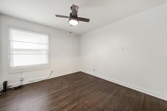 3905 Abbeydale Dr in Charlotte, NC - Building Photo - Building Photo