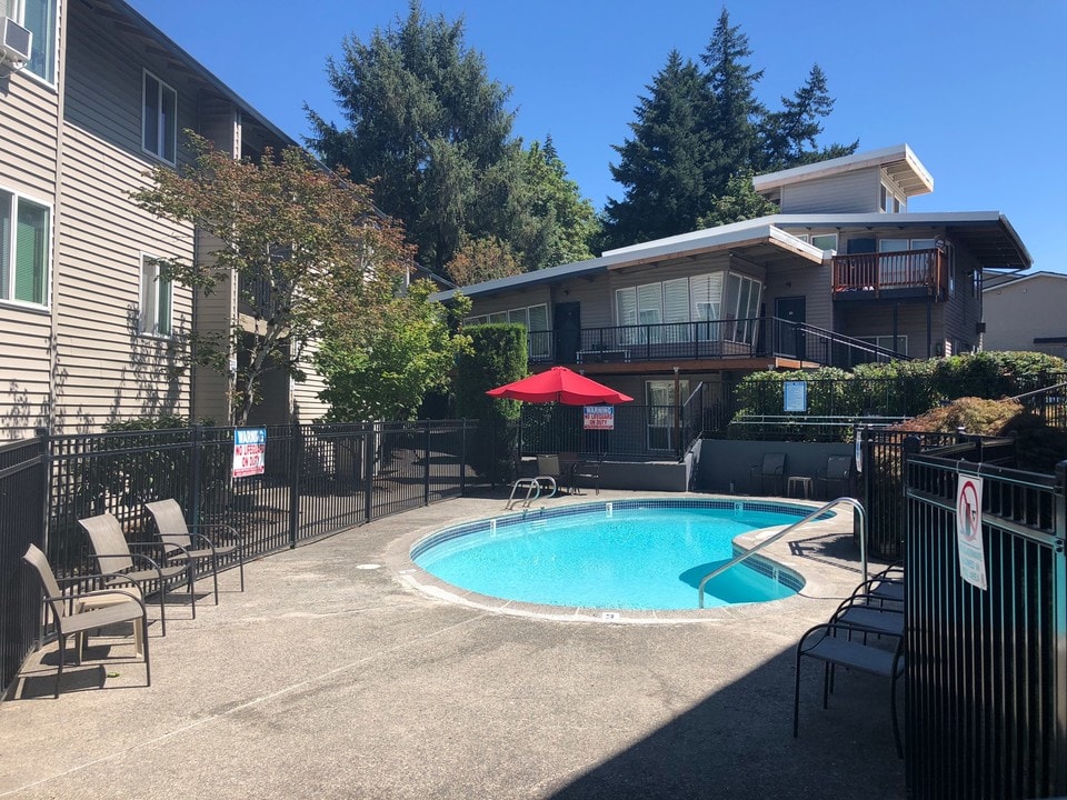 Quail Ridge Apartments in Portland, OR - Foto de edificio