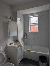 89-38-38 Whitney Ave in Queens, NY - Building Photo - Building Photo