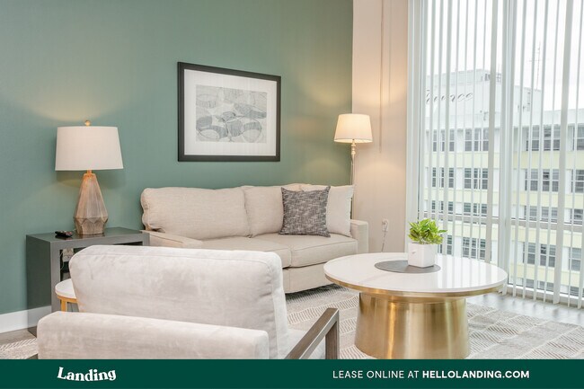 415 E Pine St-Unit -1005.42943 in Orlando, FL - Building Photo - Building Photo