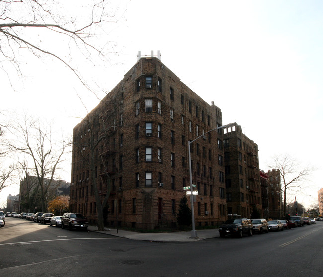 2212 DITMAS AVE in Brooklyn, NY - Building Photo - Building Photo