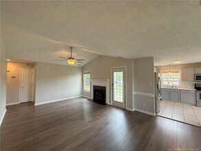 102 Markus Pl Dr in Raeford, NC - Building Photo - Building Photo