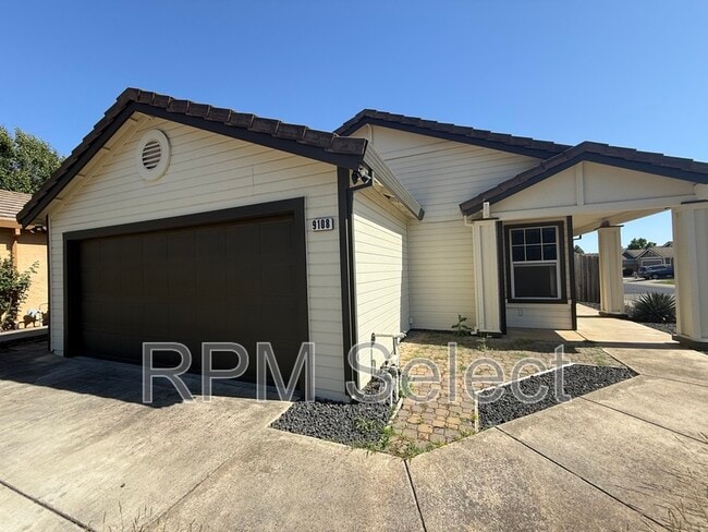 9108 Bristol Plaza Way in Elk Grove, CA - Building Photo - Building Photo