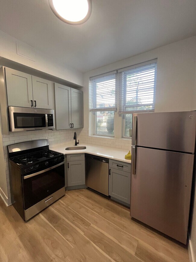 3929 N Southport Ave in Chicago, IL - Building Photo - Building Photo