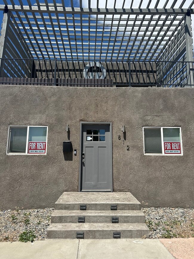 property at 812 S Tejon St