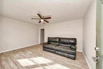 10506 Sierra Dr in Houston, TX - Building Photo - Building Photo