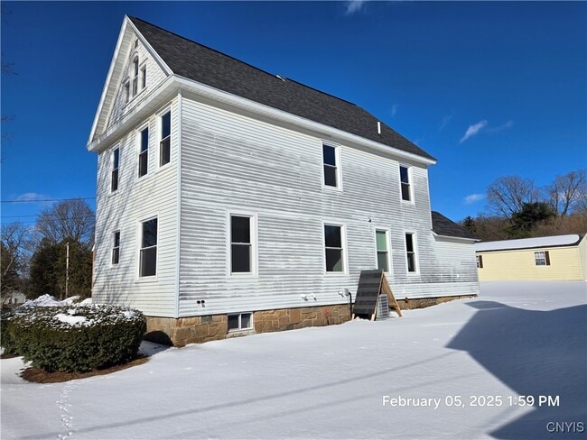 property at 2944 Mohawk St