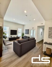 128 E Market St, Unit A in Laurel, DE - Building Photo - Building Photo