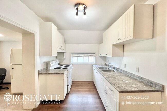 19 Wilton Pl in Kitchener, ON - Building Photo - Building Photo