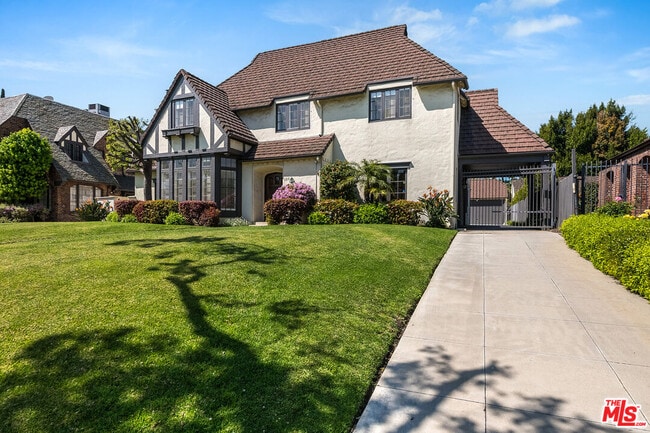 property at 157 N Las Palmas Ave