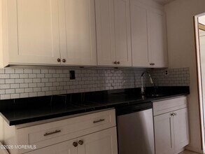 79 Overlook Way in Englishtown, NJ - Building Photo - Building Photo