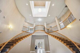 5027 Creekmont Dr in Houston, TX - Building Photo - Building Photo