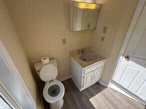 9 Gowen St in Sanford, ME - Building Photo - Building Photo