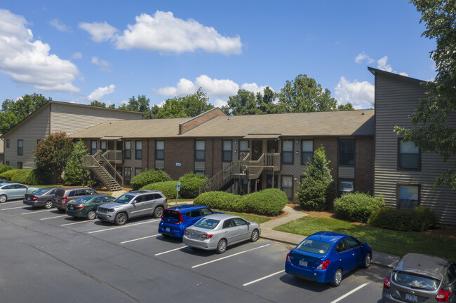 River Ridge in Asheville, NC - Building Photo - Building Photo