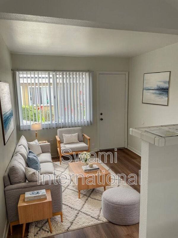 property at 4542 W Imperial Hwy