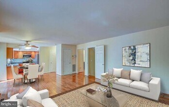 4 Red Granite Ct in Gaithersburg, MD - Building Photo - Building Photo