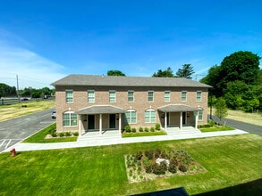 Lathrup Court Apartments in Lathrup Village, MI - Foto de edificio - Building Photo