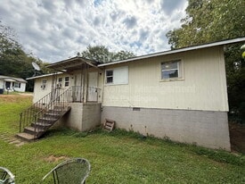 721 English St in Griffin, GA - Building Photo