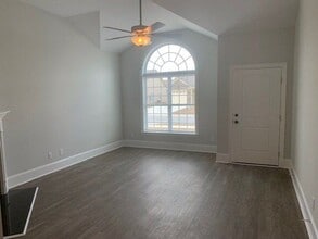 3236 Gordon Dr in Greenville, NC - Building Photo - Building Photo