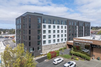 Koz on Alderwood Mall Blvd in Lynnwood, WA - Foto de edificio - Building Photo