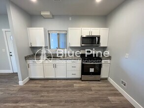 1446 E 17th St in Idaho Falls, ID - Building Photo - Building Photo