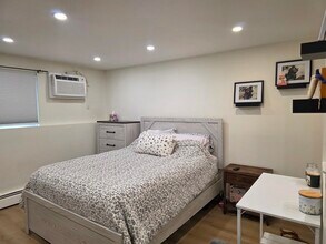 5 Lancelot Court in Salem, NH - Building Photo - Building Photo