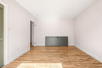 14 N Glenway Ave in Randolph, MA - Building Photo - Building Photo