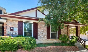 5222 E Rolling Ridge Dr in San Antonio, TX - Building Photo