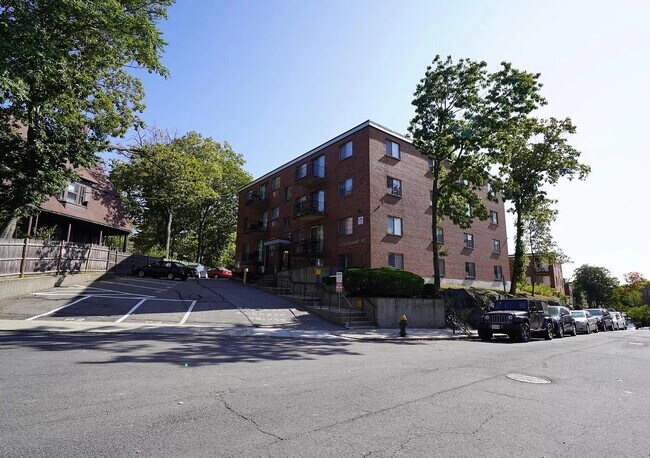 95 Sutherland Rd in Boston, MA - Building Photo - Building Photo