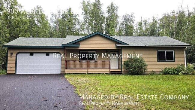property at 900 W Lone Cub Dr